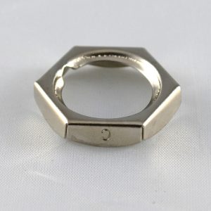 Piezo Nut